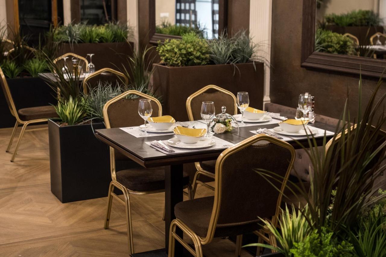 Hotel Grand Hedonist Панчево Экстерьер фото