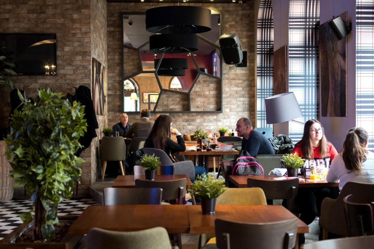 Hotel Grand Hedonist Панчево Экстерьер фото