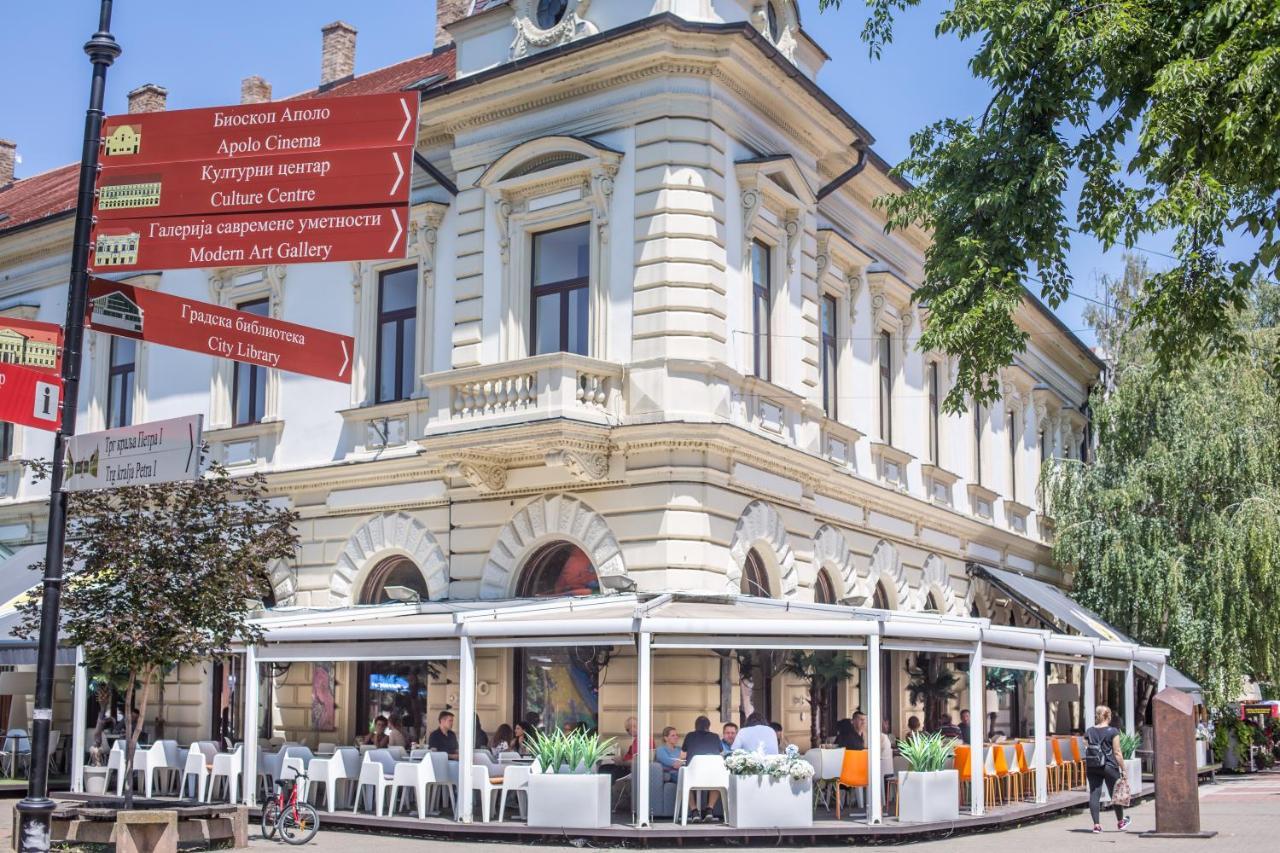 Hotel Grand Hedonist Панчево Экстерьер фото