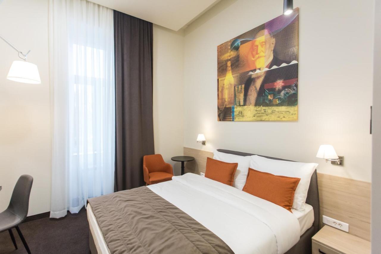 Hotel Grand Hedonist Панчево Экстерьер фото