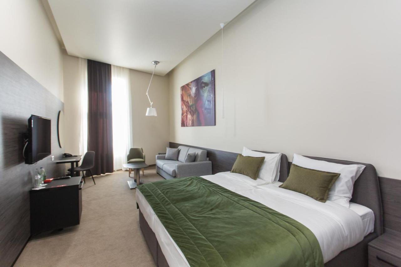 Hotel Grand Hedonist Панчево Экстерьер фото